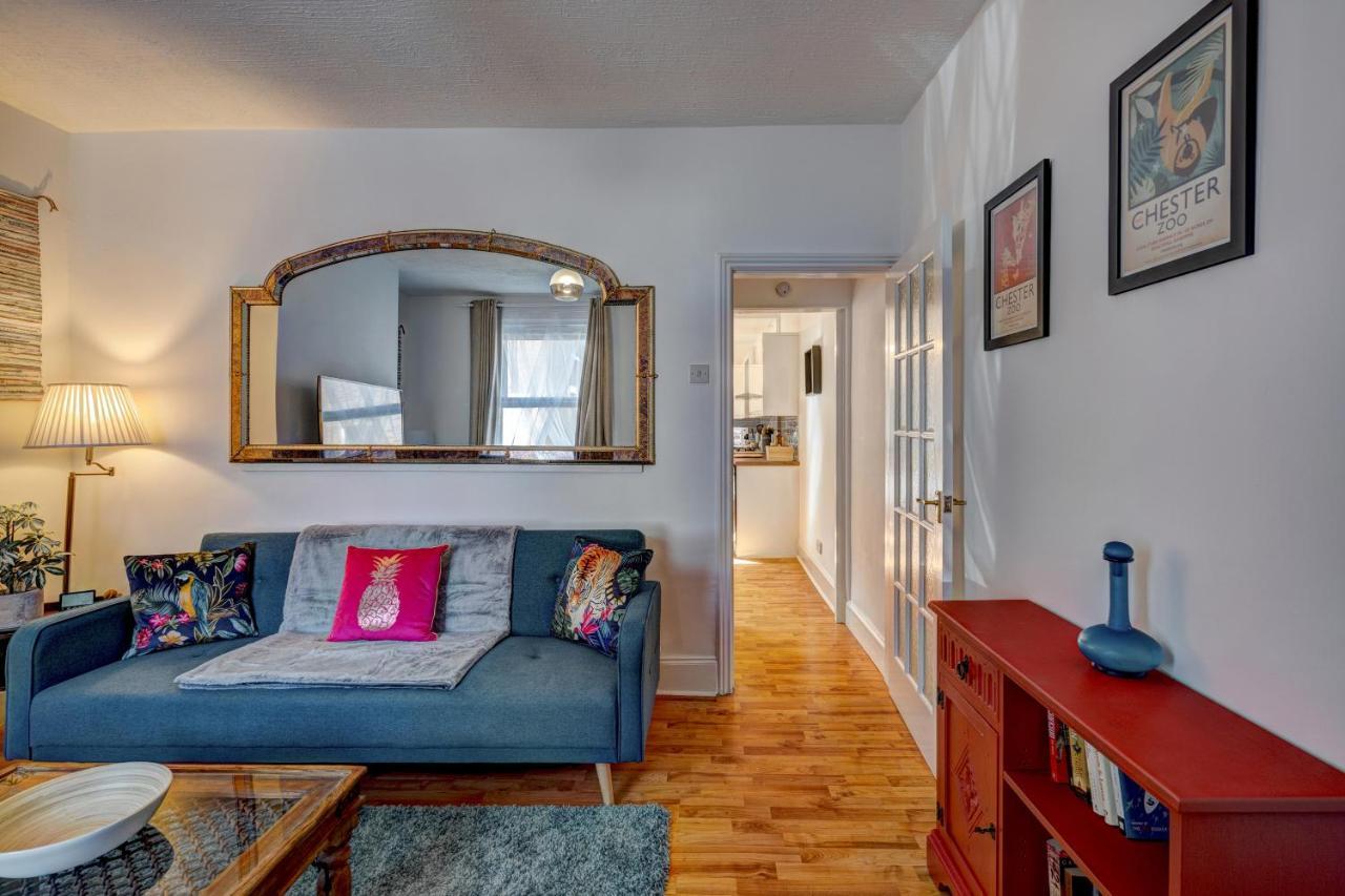 *New* Chester Canal Side 2 Bed Character Home Dış mekan fotoğraf